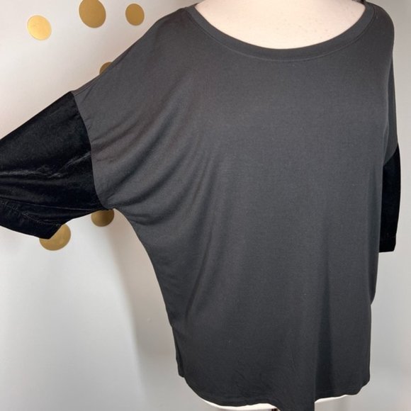 EUC Donna Karan Sleepwear Velvet Short Sleeve Tee - Picture 4 of 7